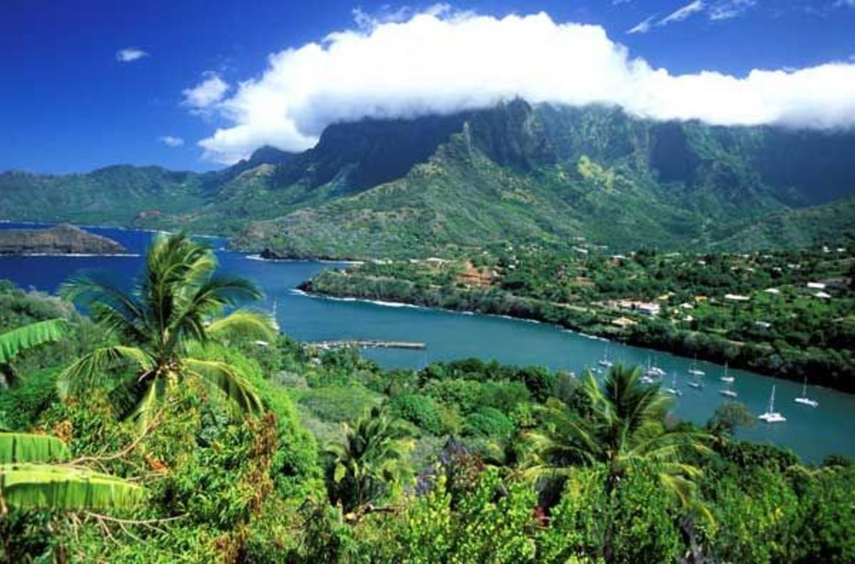 Vista aérea de la isla Hiva Oa.