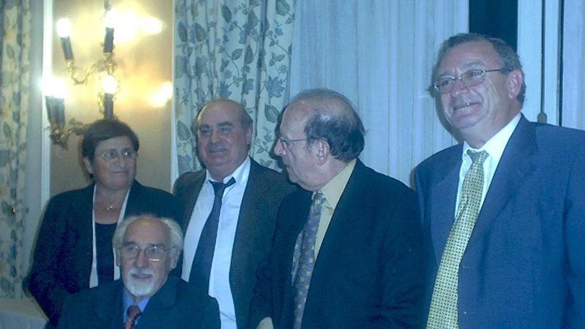 D'esquerra a dreta, Pepa Llidó, Josep A. Comes, Emili Marín, Germà Colón i Vicent Cardona