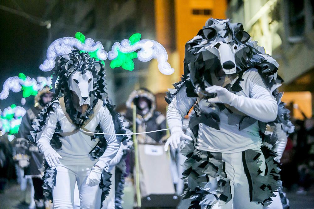 Búscate en las fotos del Carnaval en Benidorm