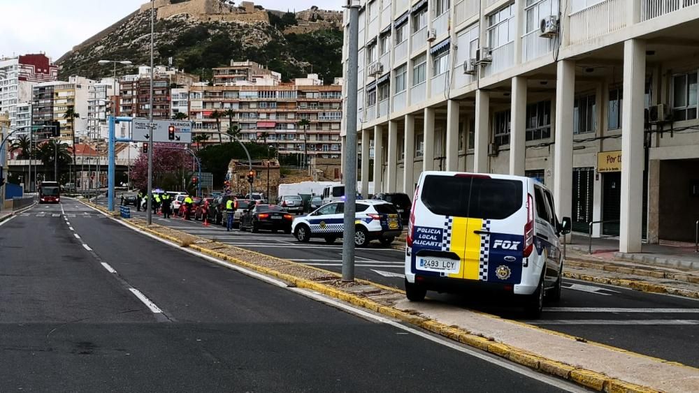 Controles de la Policía Local en Alicante.