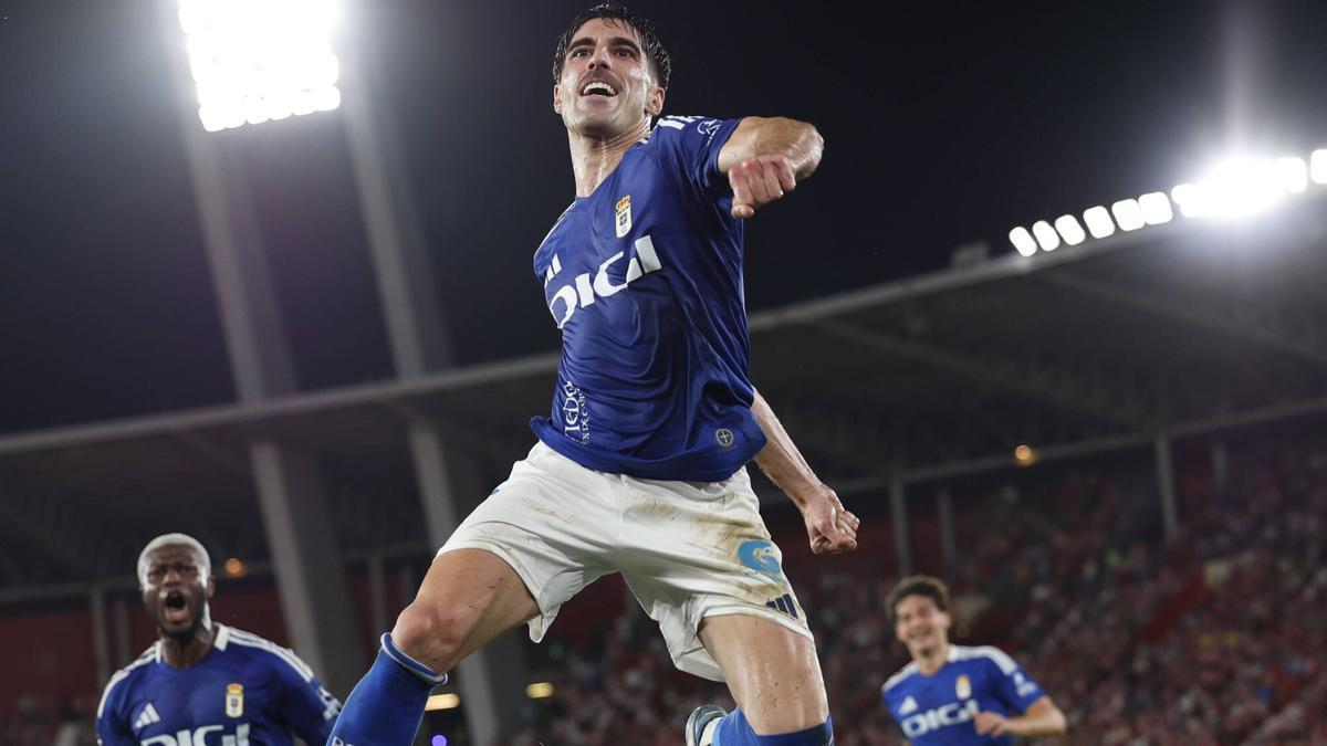 Así fue el primer partido del play-off entre el Almería y el Real Oviedo