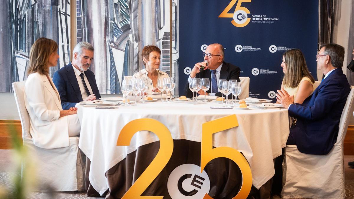Representantes de los Consejos Sociales de las cinco universidades públicas de la C.Valenciana.