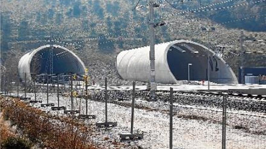 El túnel del Pertús, que enllaça el tren d&#039;alta velocitat entre Espanya i França.