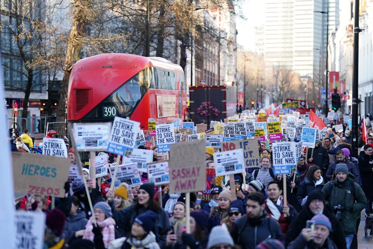 Reino Unido vive su mayor jornada de huelgas en más de una década