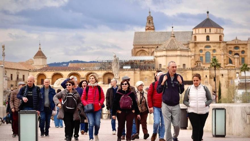 Los puntos de información turística de Córdoba reciben más de 3.700 consultas durante el puente de Andalucía