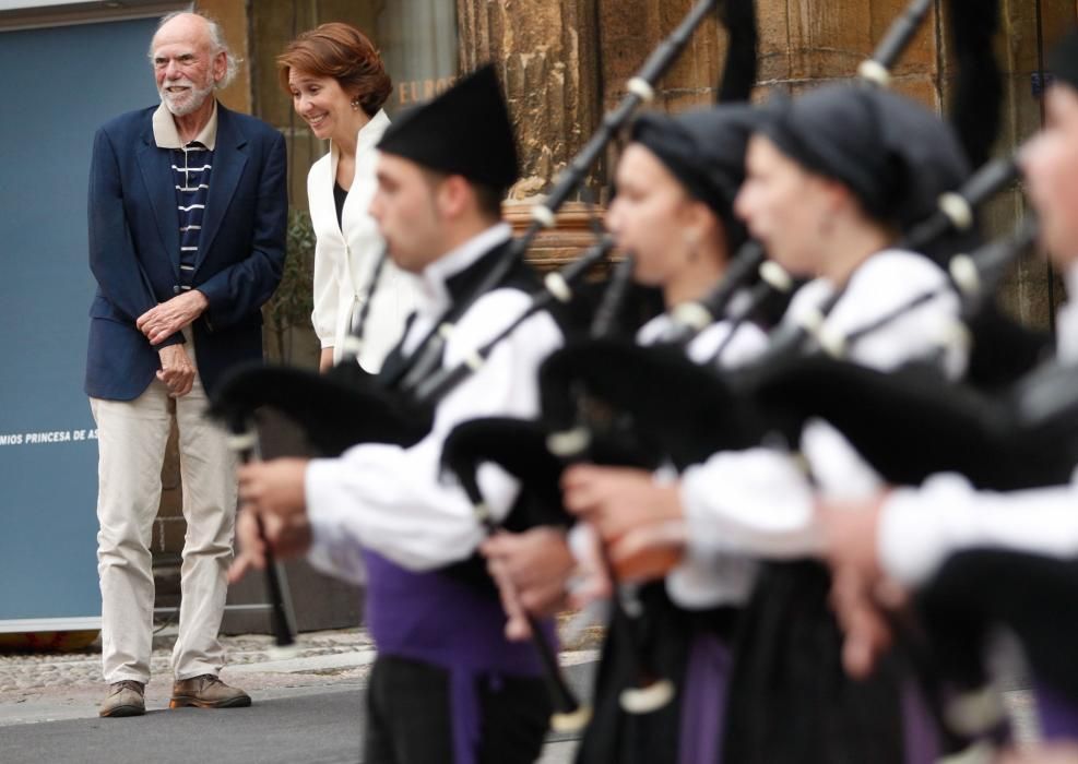 Llegada a Oviedo de Barry Barish, premio Princesa de Asturias de Investigación Científica y Técnica