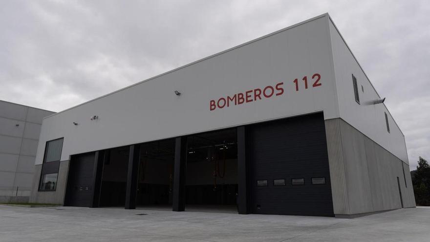 Los bomberos de Arteixo siguen a la espera del traslado a Morás del que afirman no saber nada