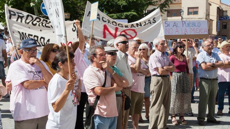 El PP desmiente que se haya autorizado una macrogranja en la villa