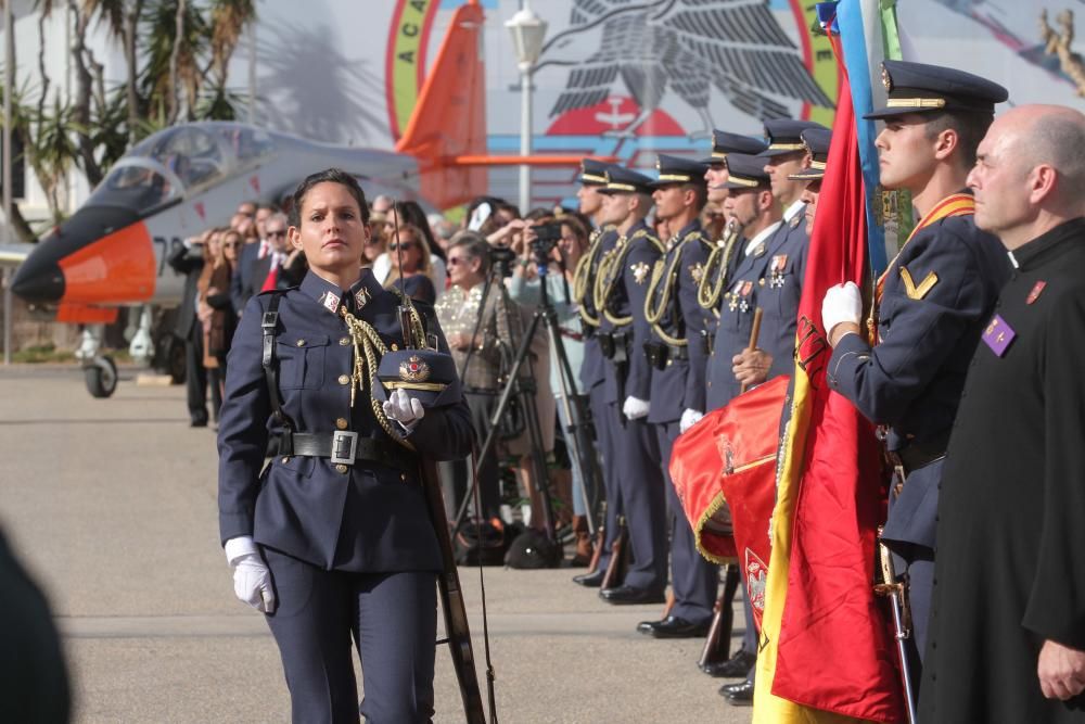 Jura de bandera de nuevos alumnos en la Academia General del Aire