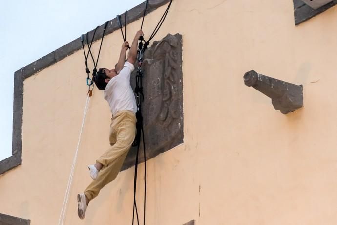 'Los Amantes del  Cielo', de Temudas Fest, en la Plaza del Pilar Nuevo