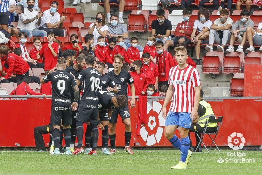 Liga Smartbank 2021/2022 I Partido entre el Sporting y el Málaga CF en El Molinón