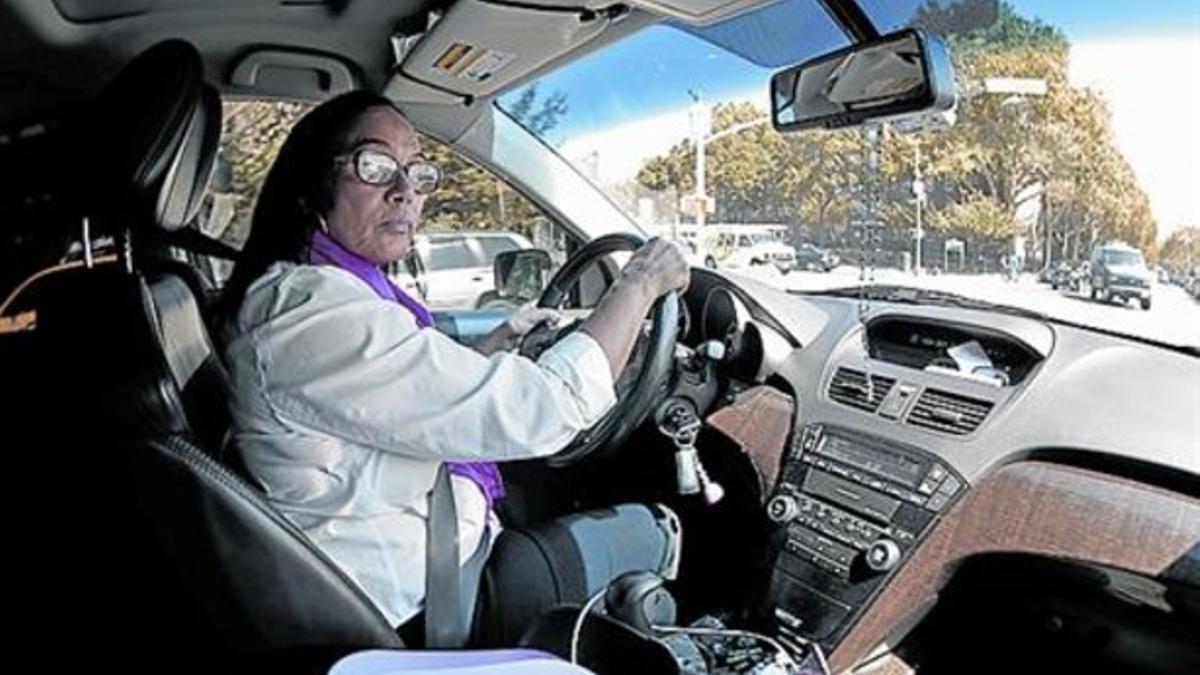 Conductora 8Una de las mujeres taxistas solo para mujeres.