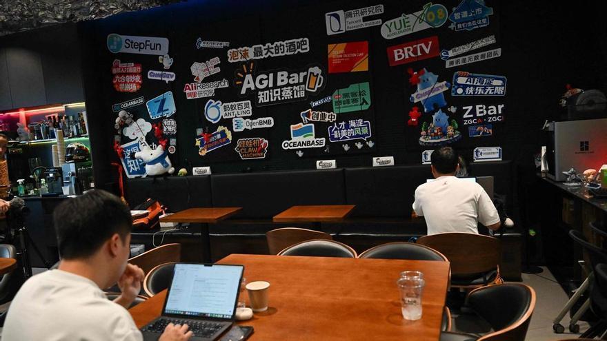 Duelo desconsolado de miles de chinos tras la 'muerte' de parejas y amigos virtuales