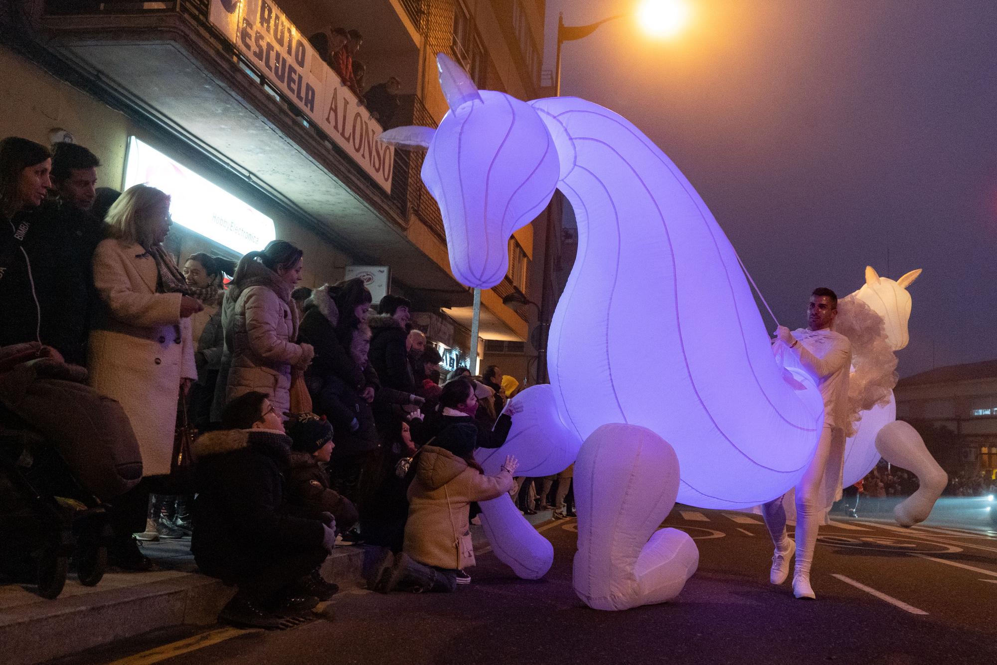 GALERÍA | Los Reyes Magos llenan de magia e ilusión las calles de Zamora