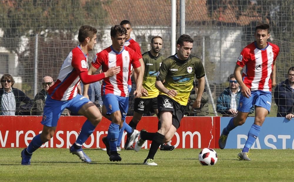 El partido entre el Sporting B y el Langreo, en imágenes