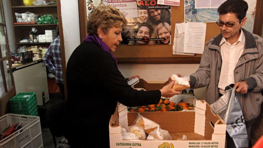 Recogida de alimentos en la Iglesia de los Caputxins en Palma.