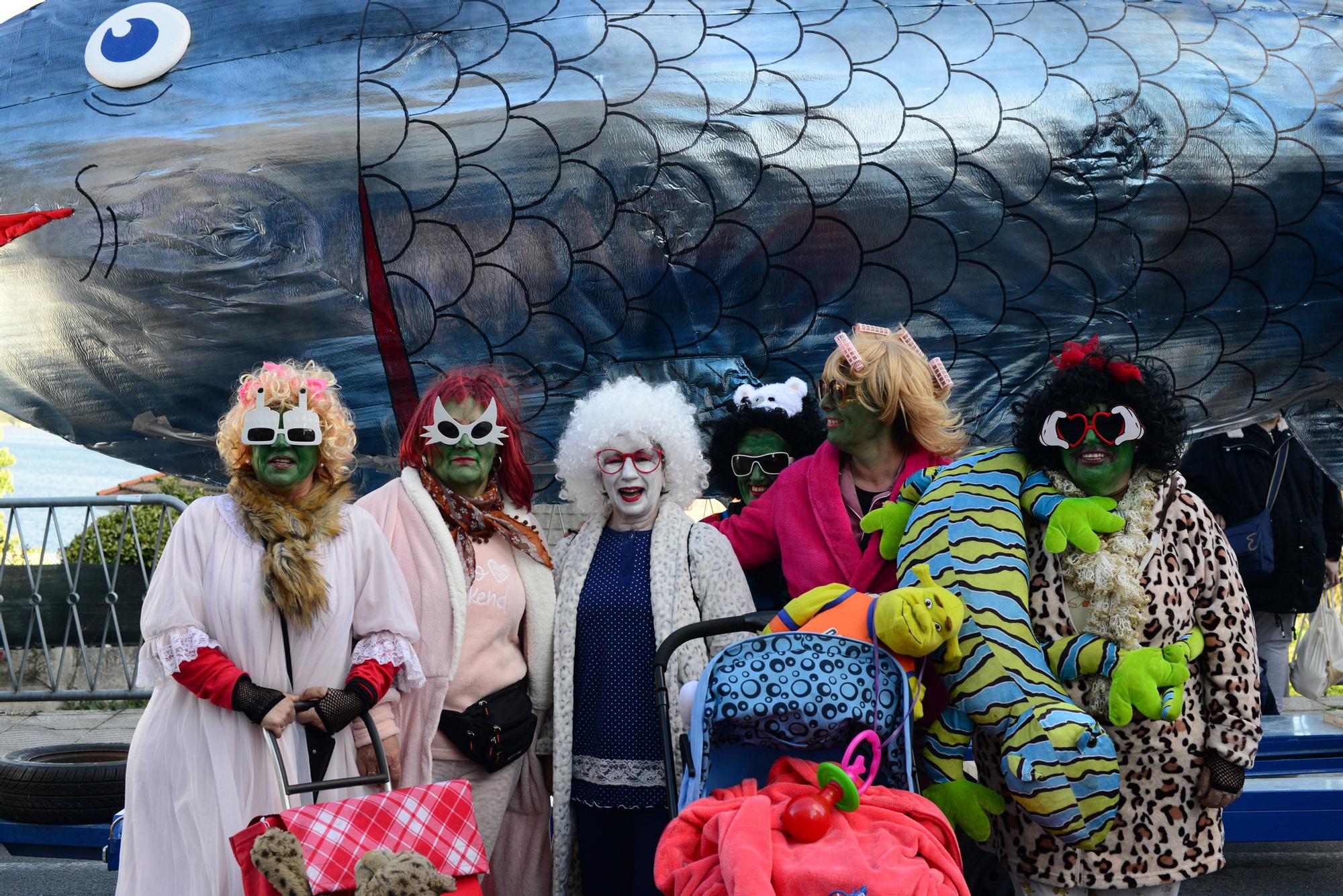 Moaña "llora" el fin del carnaval con el Enterro da Sardiña