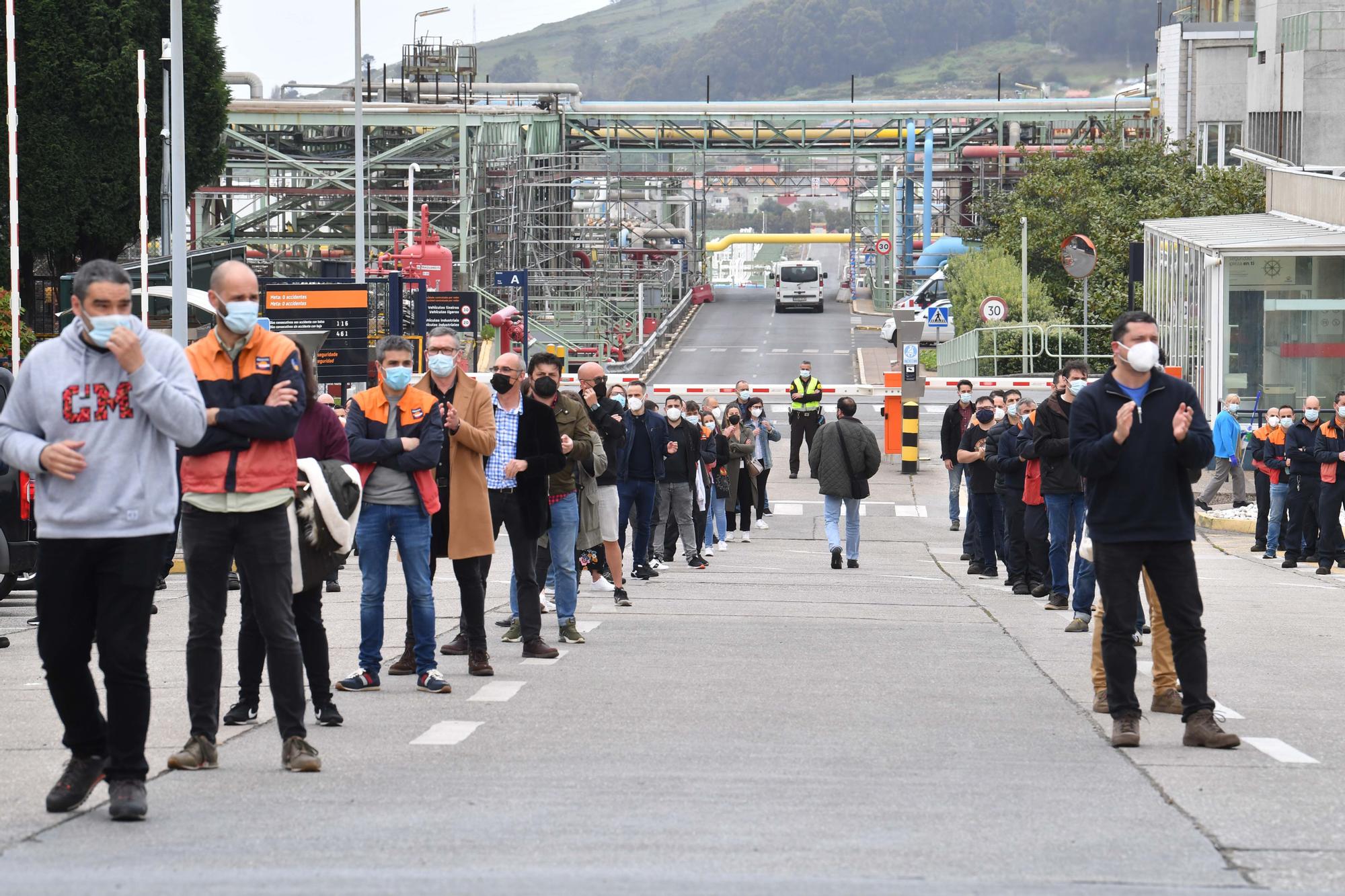 Concentración de trabajadores de la refinería