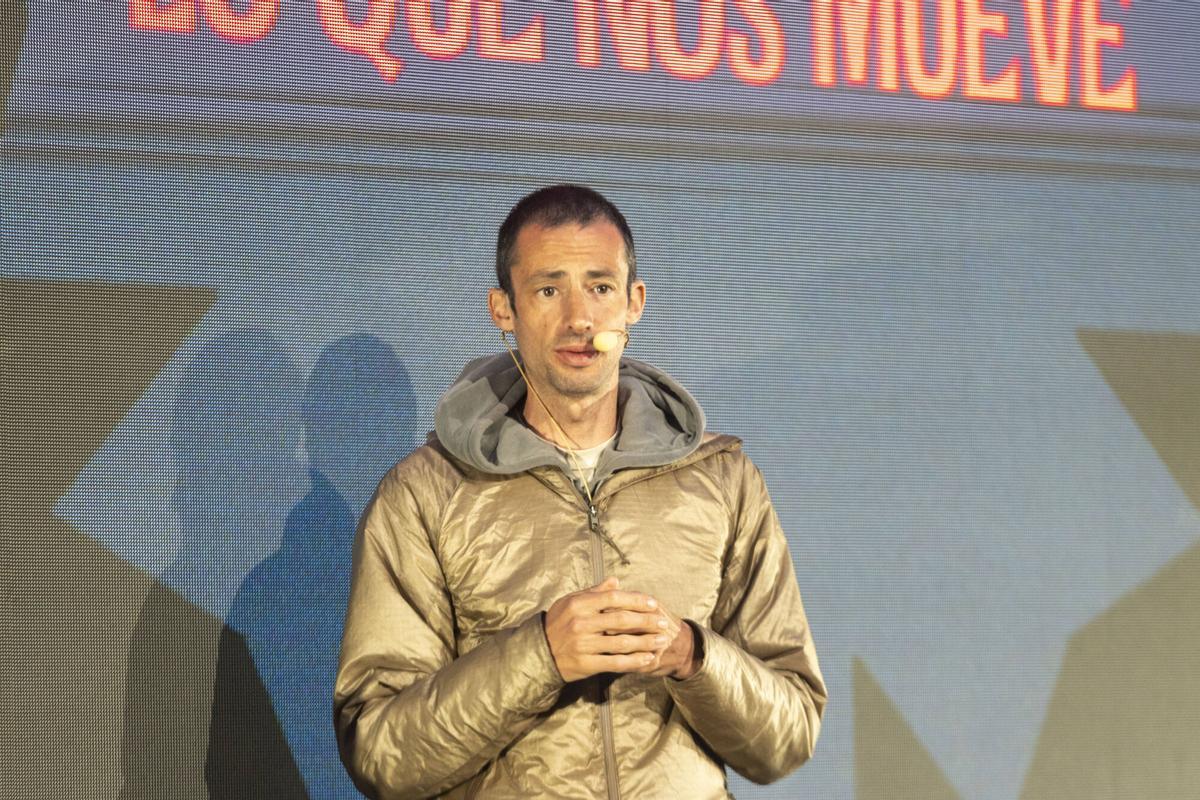 Kilian Jornet reúne a más de 2.000 personas en Son Moix
