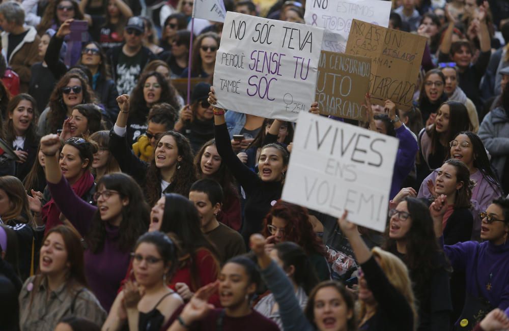 Gewalt gegen Frauen: große Demo auf Mallorca