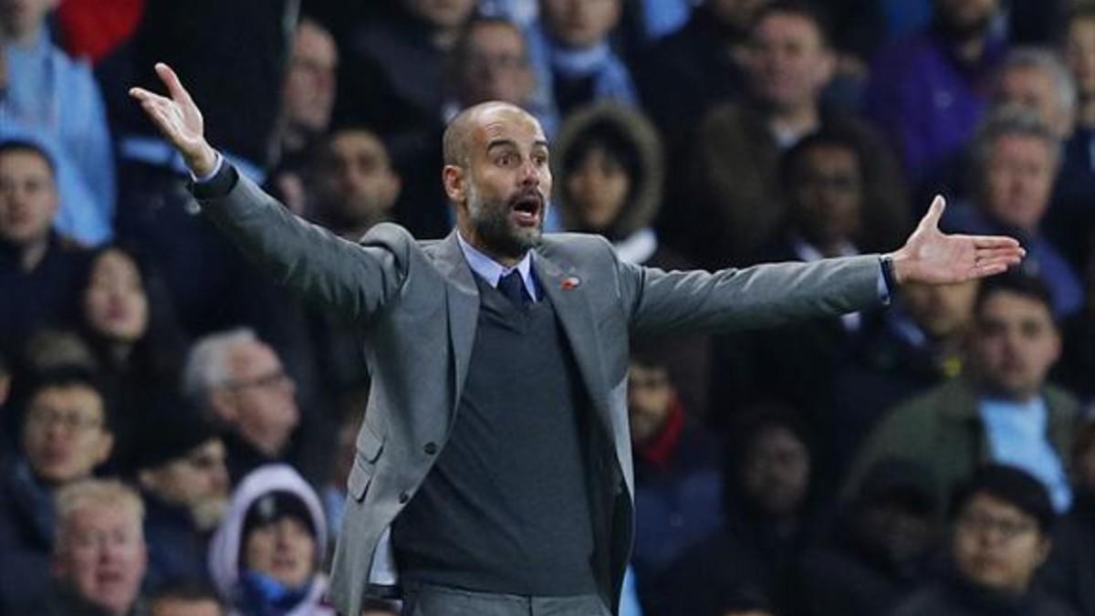 Guardiola, gesticulante.