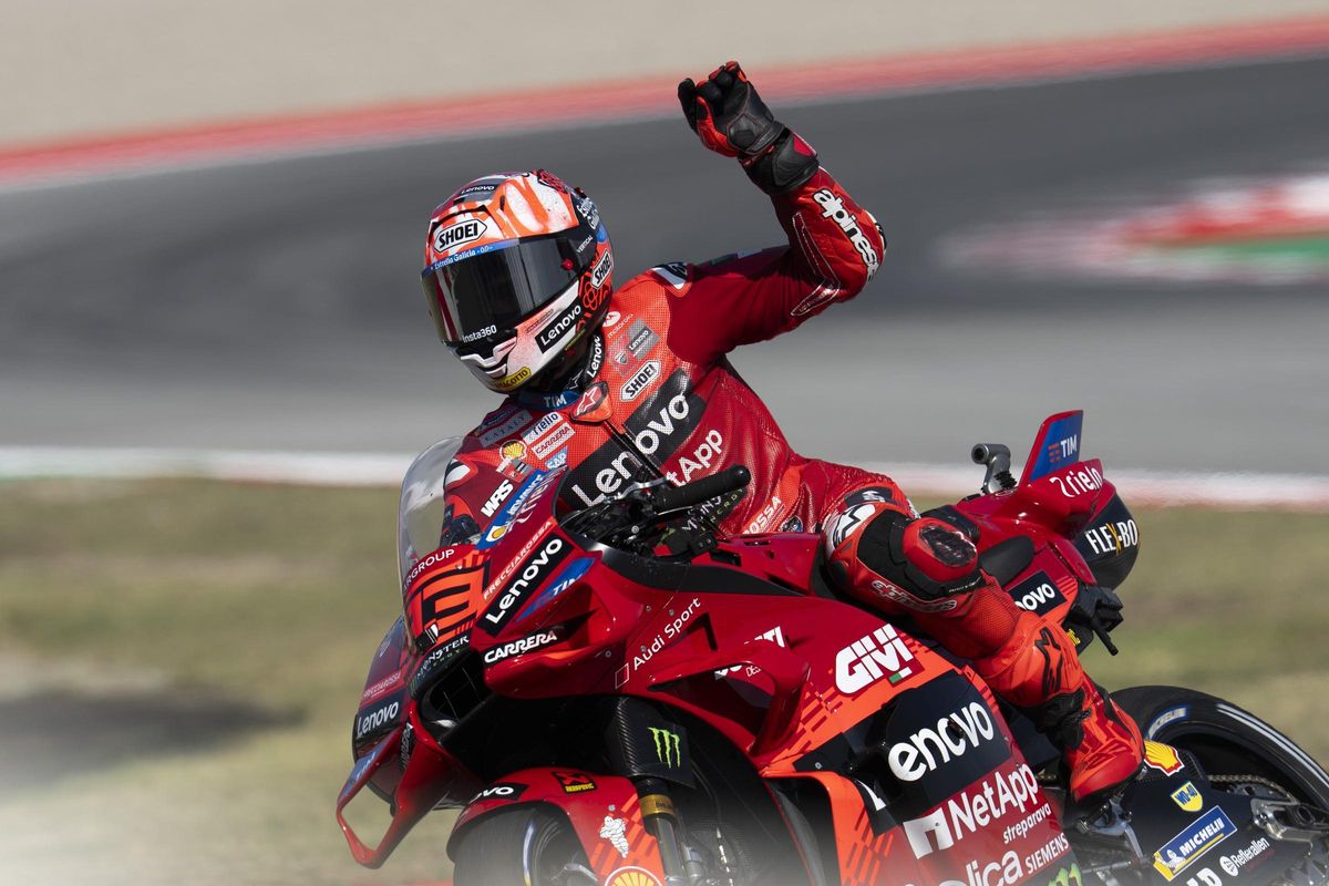 Marc Márquez (Ducati) ha alargado aún más su racha victoriosa, hoy, en el Circuit. Marc Márquez (Ducati) ha alargado aún más su racha victoriosa, hoy, en el Circuit.