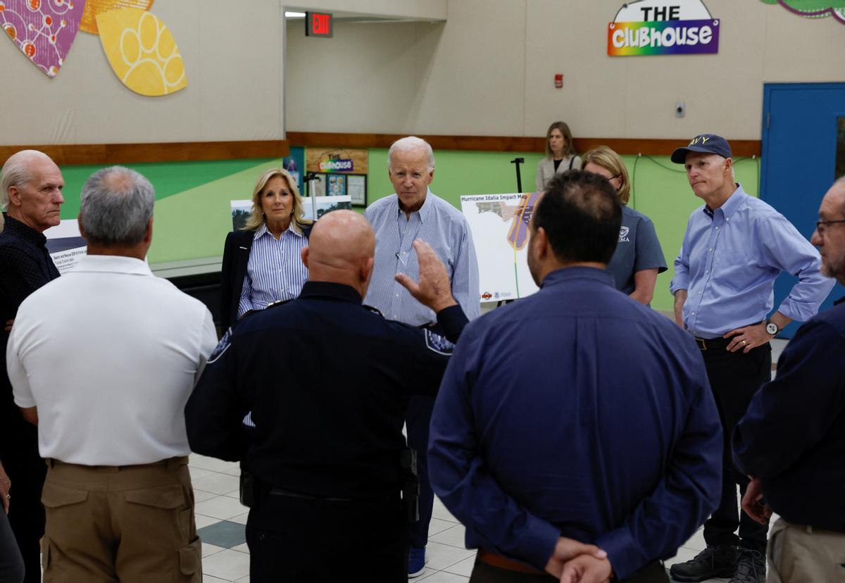 Biden visita a los afectados por el huracán Idalia en Florida