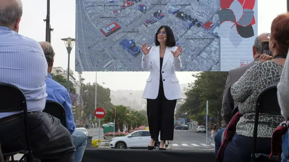 Carolina Darias propone un paseo cultural para impulsar la unión de Triana y Vegueta