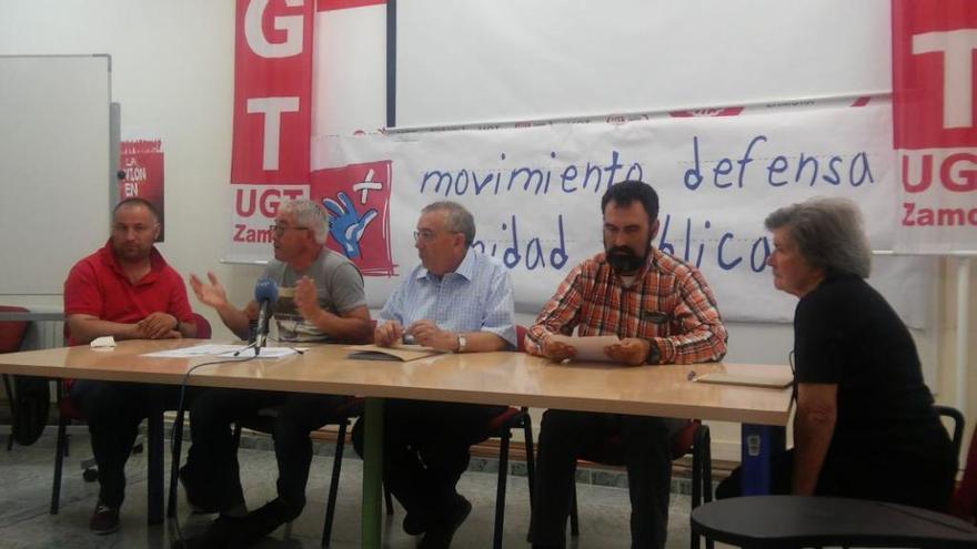 Representantes del Movimiento por la Sanidad durante la rueda de prensa