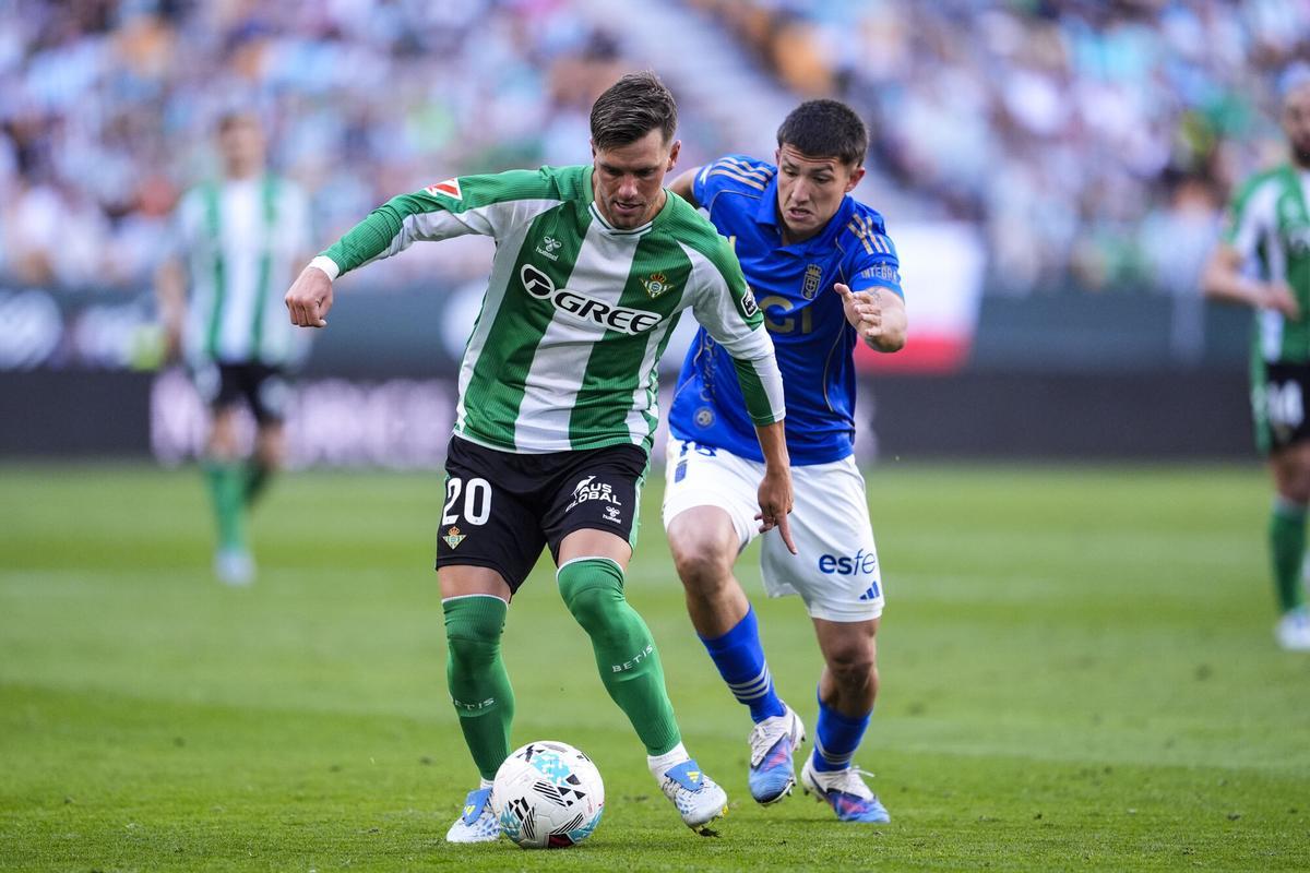 Las imágenes del Betis-Oviedo en el Estadio de la Cartuja Las imágenes del Betis-Oviedo en el Estadio de la Cartuja