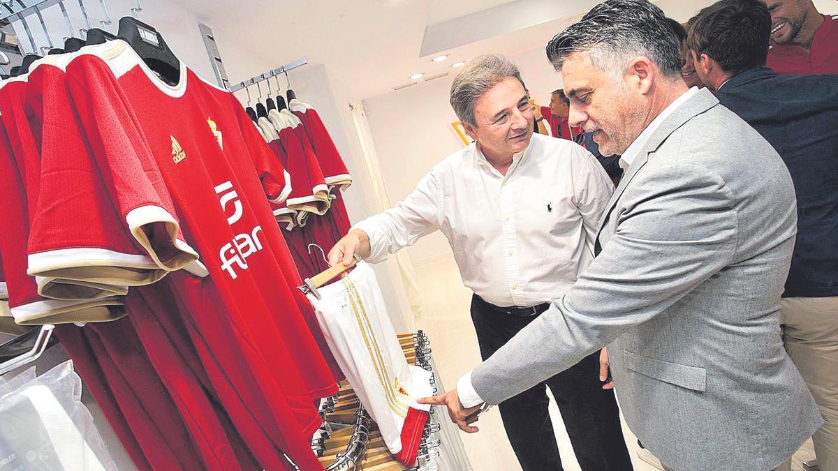 Inauguración tienda Real Murcia