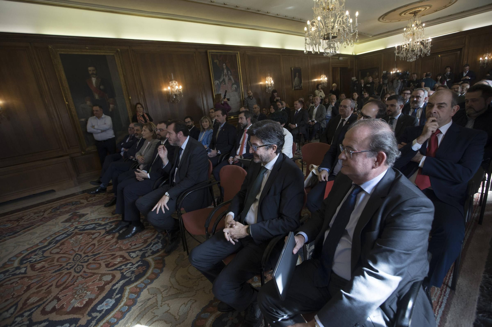 EN IMÁGENES: Así ha sido la visita a Avilés de Óscar Puente, ministro de Transportes y Movilidad Sostenible