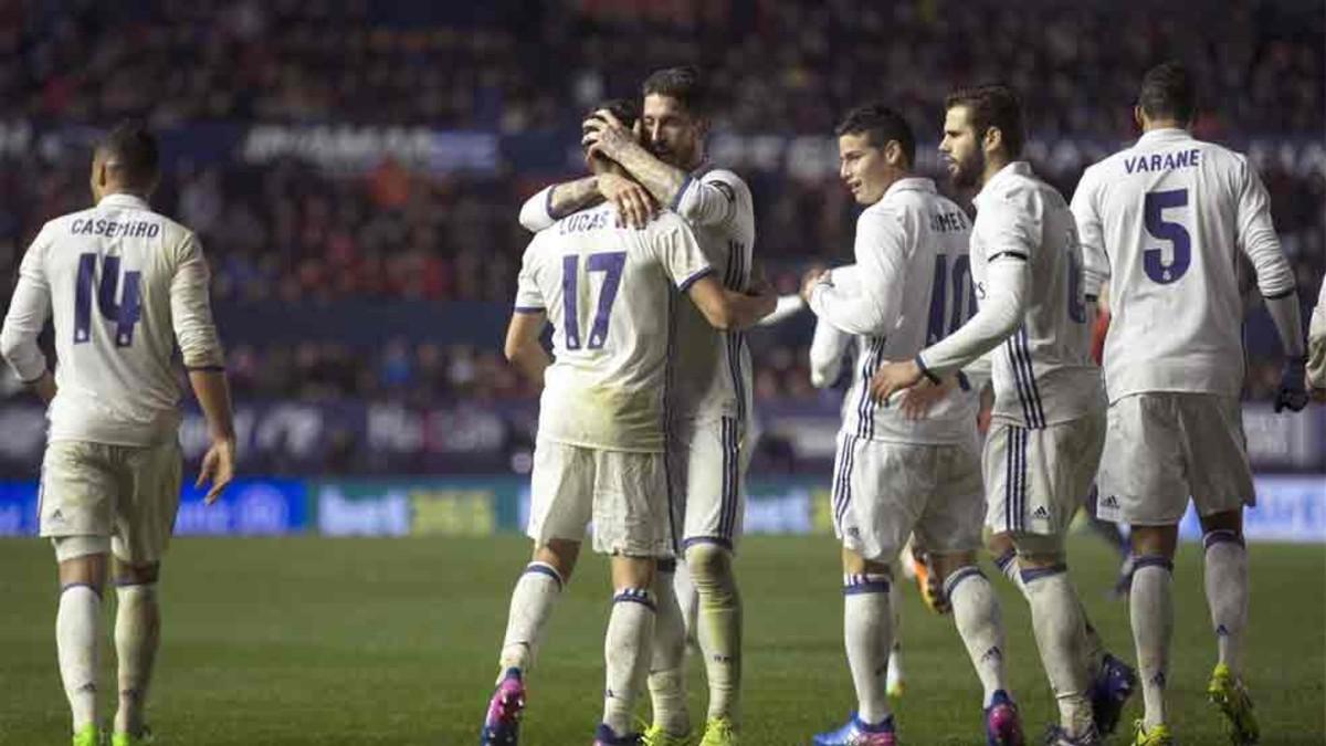 El Real Madrid juega contra el Nápoles