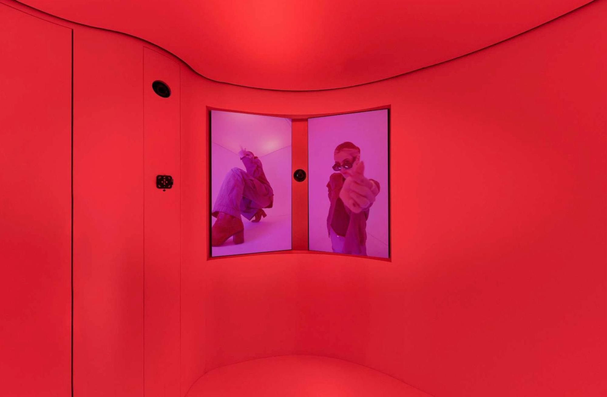 Zara estrena en China la tienda de ropa del futuro