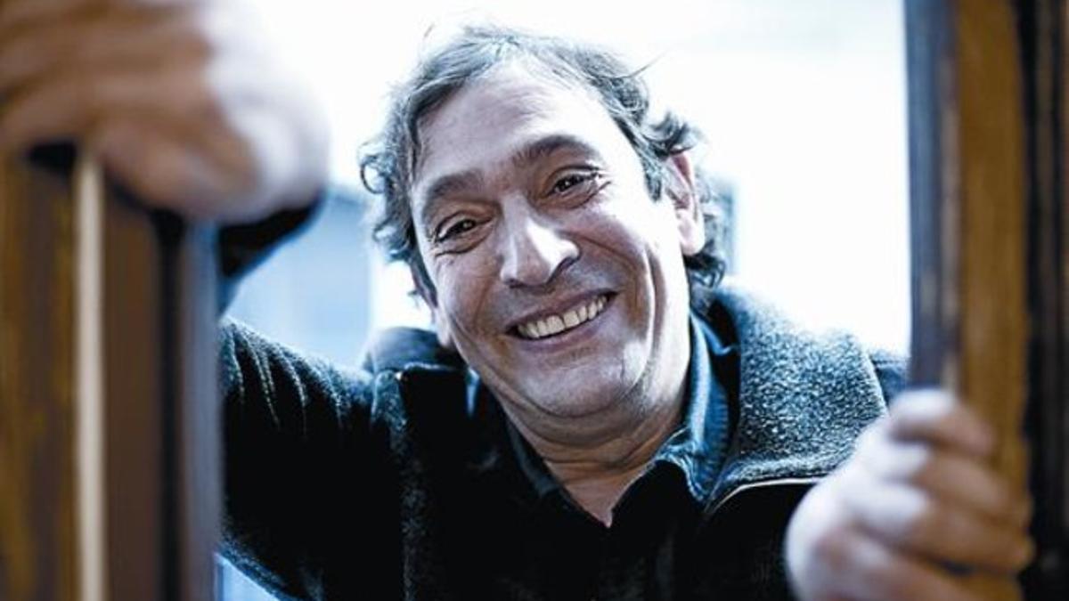 Agustí Villaronga, el pasado enero en Barcelona, tras conocer que su película 'Pa negre' había recibido 14 nominaciones a los Goya.