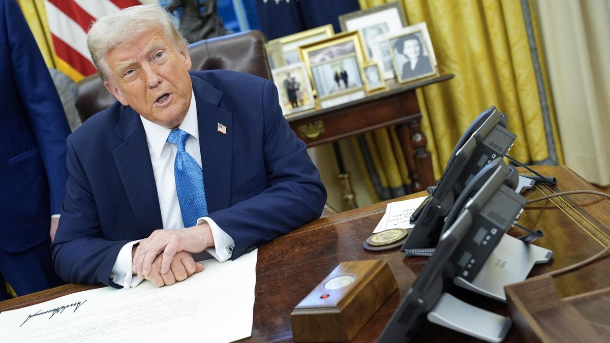 Trump cumple su amenaza arancelaria pero Canadá y México reaccionan con represalias