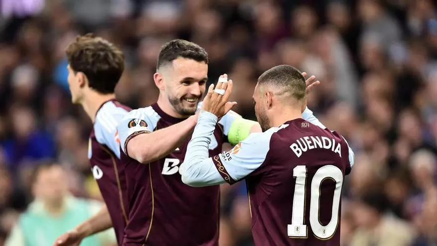 Un agarrón a PauTorres regaló el segundo al Aston Villa