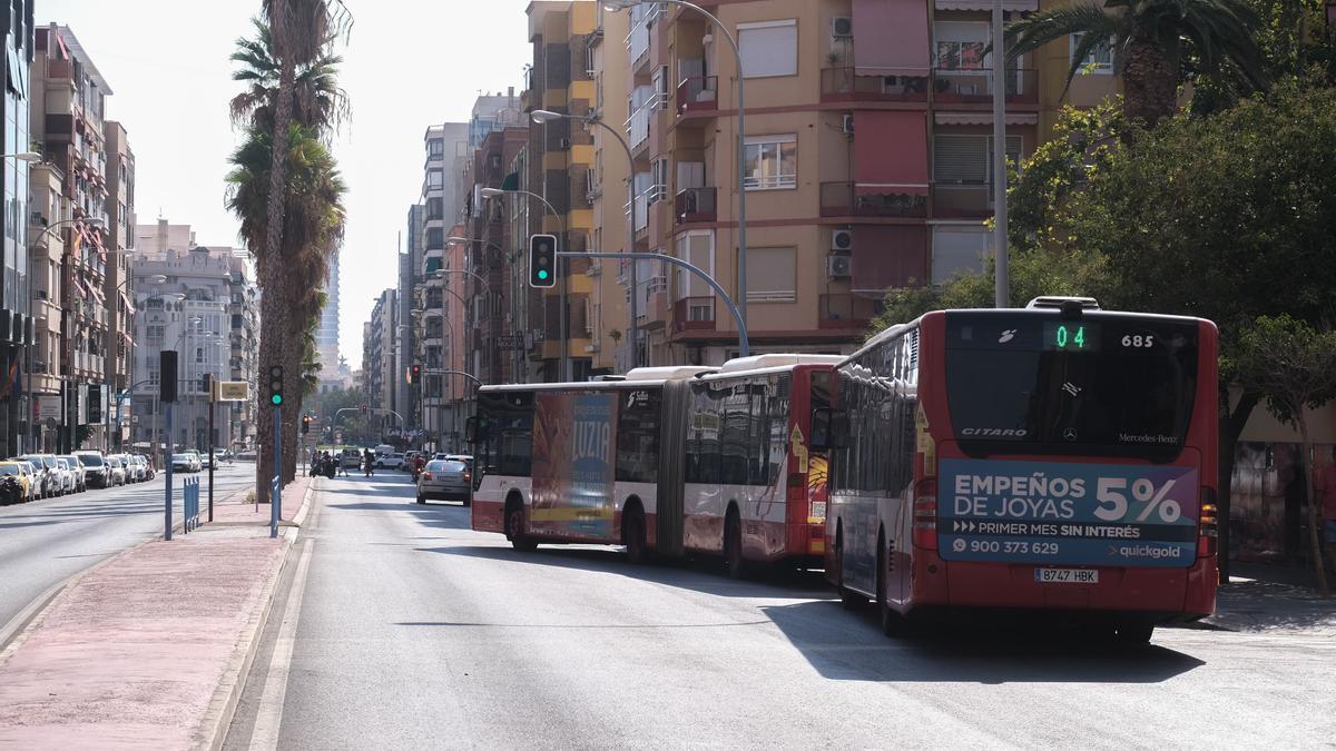 El bipartito da marcha atrás y cambiará el proyecto de Aguilera con menos carriles y aceras más anchas