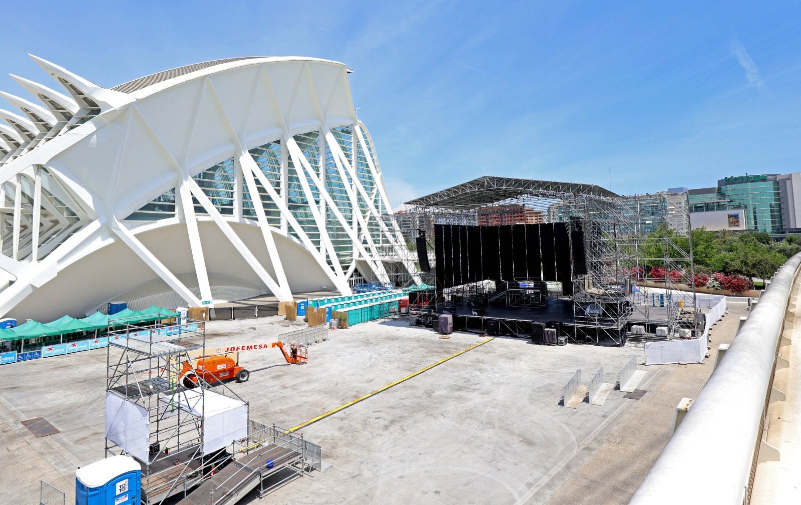 La Ciudad de las Artes y las Ciencias se prepara para el Festival de les Arts