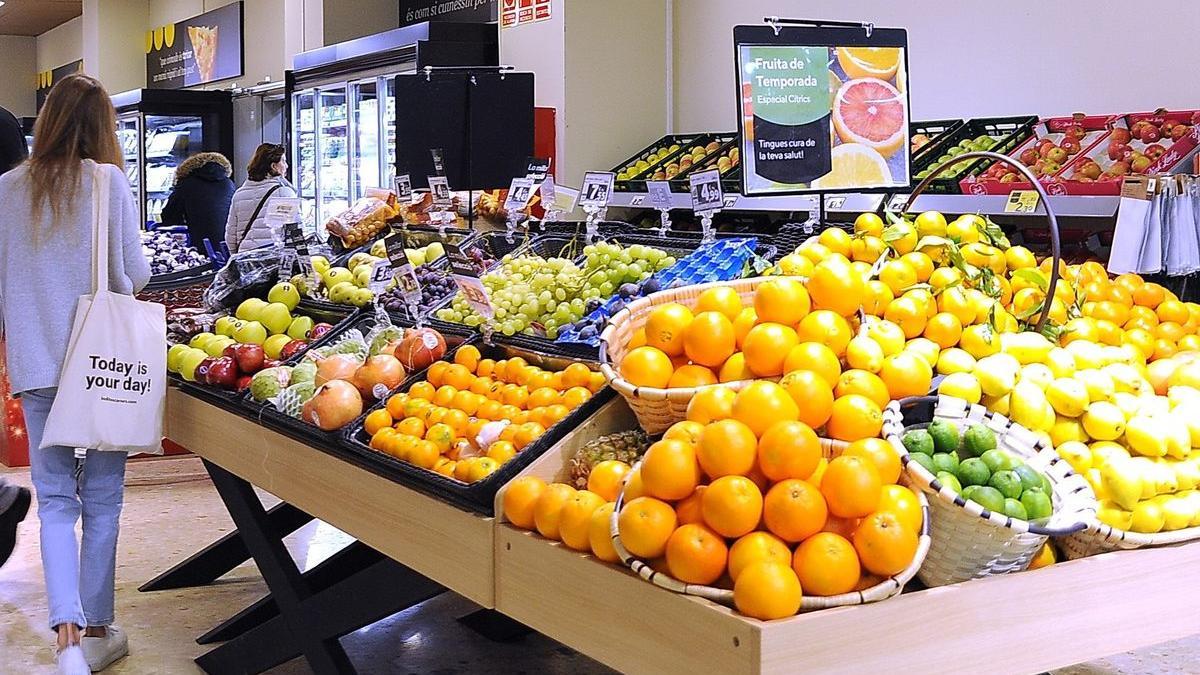 Una de las ideas de la futura ley del desperdicio alimentario es que la comida sobrante no vaya a la basura.