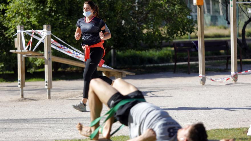 Las imágenes del primer día que la mascarilla es obligada para hacer deporte