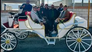 Ocho de los diez conductores de calesas de Alcúdia han encargado un carruaje eléctrico