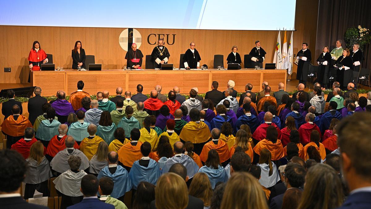 Acto de apertura del curso 2023-2024 en la Universidad CEU Cardenal Herrera (CEU-UCH).