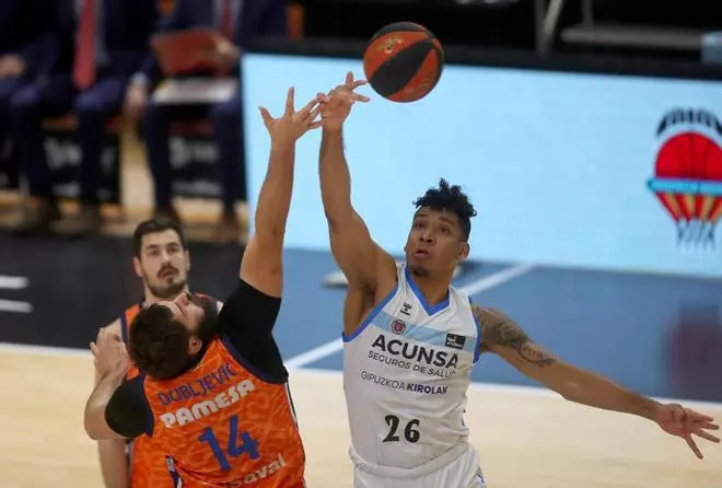 Partido de la Liga Endesa entre el Valencia Basket y el Acunsa GBC