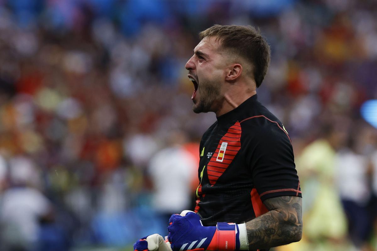 Arnau Tenas fue el portero titular en los Juegos Olímpicos de París 2024