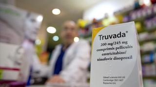 Los médicos advierten de que la  pastilla anti-VIH no excluye el condón