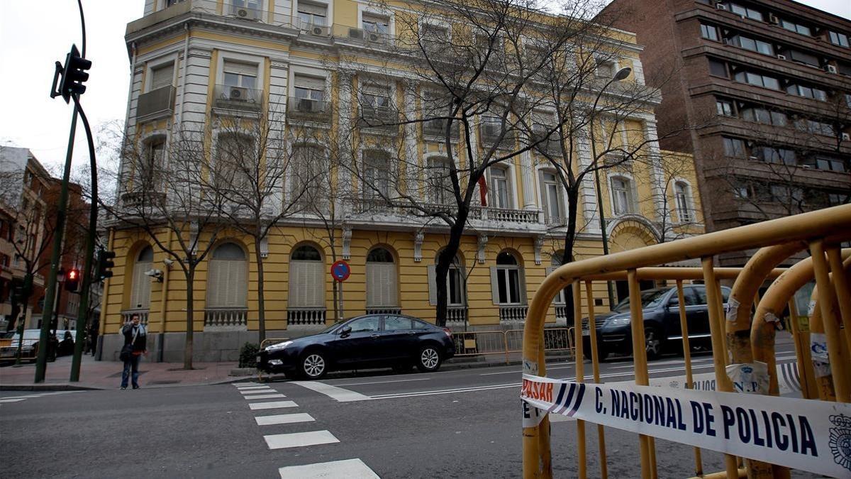 edificio de la direccion general de la policia