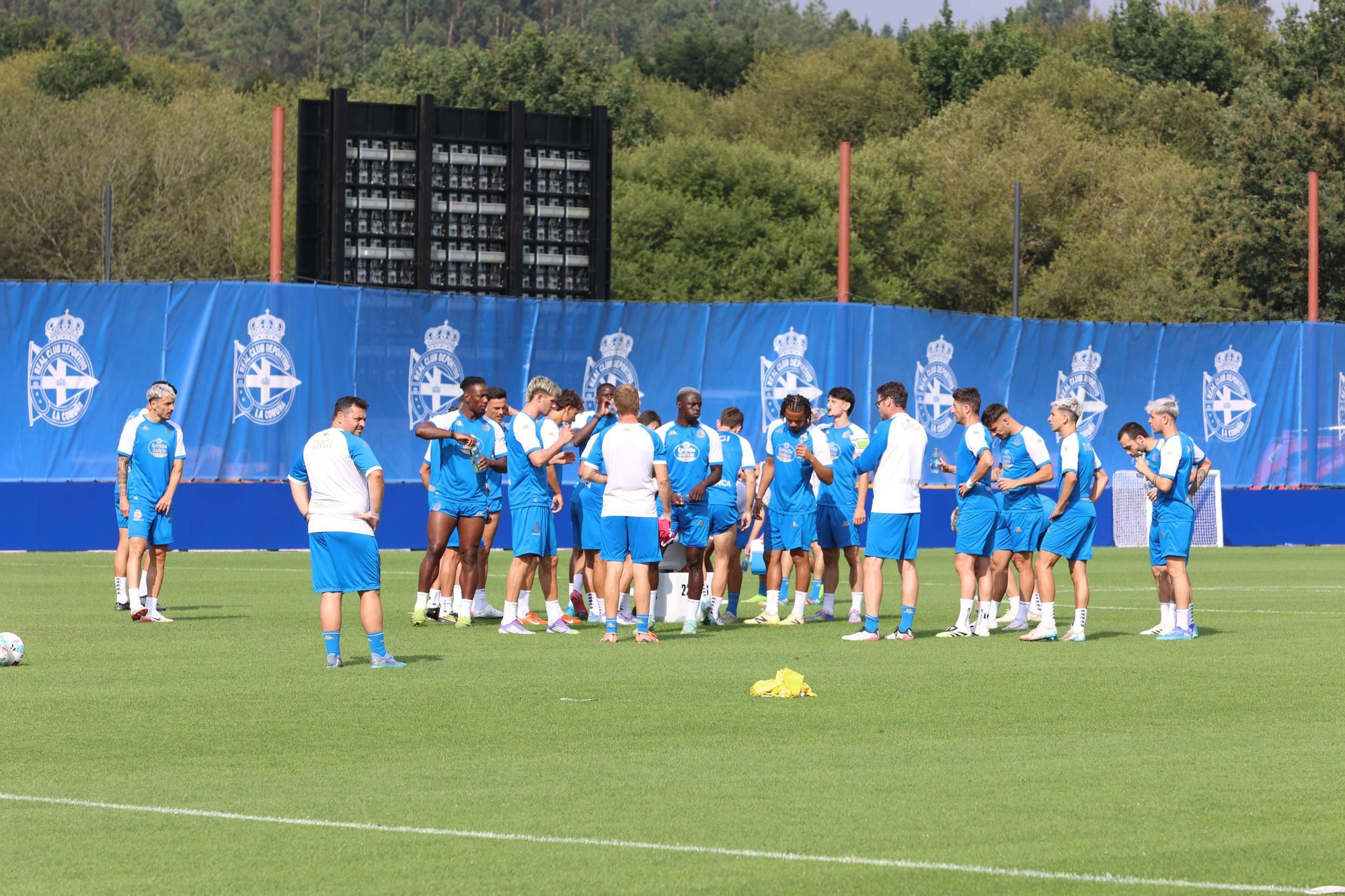Primer entrenamiento de Luismi Cruz en Abegondo