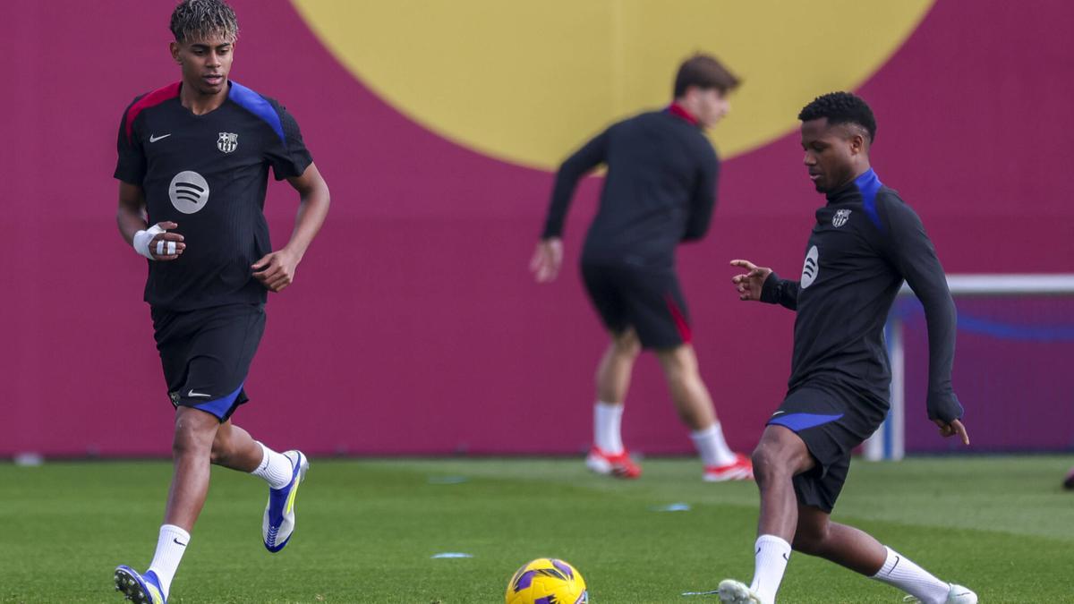 Último entrenamiento del Barça antes del entrentamiento ante la Real Sociedad