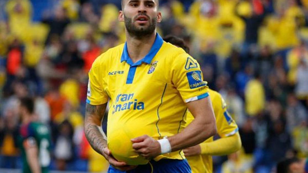 Jesé celebrando un gol